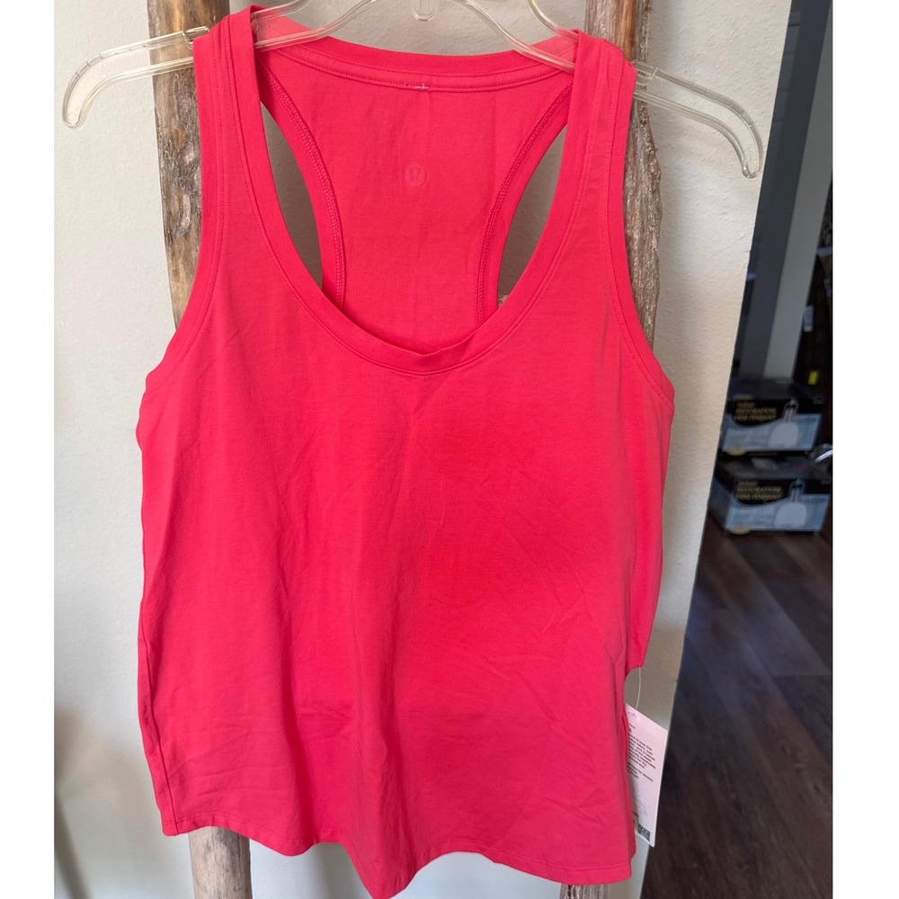 Lululemon Love Tank Top popular every-day activewear pink size 4 NWT athletc